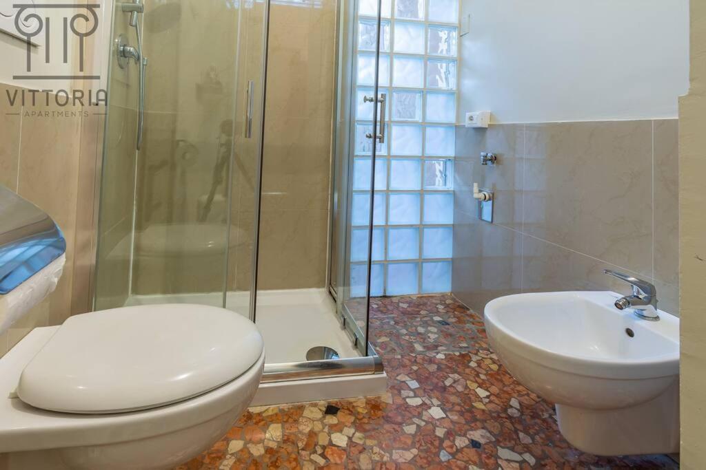 Vittoria Apartments: Viale Dante فيتشنزا المظهر الخارجي الصورة